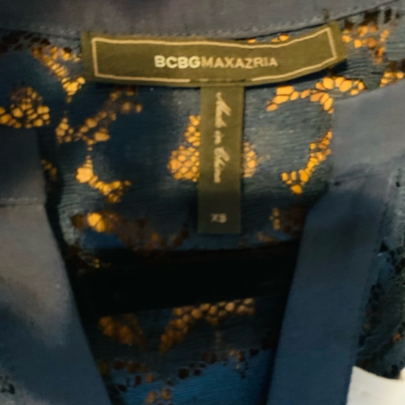 BCBG Navy and white stripped stress. Size 0. LIKE NEW. - Picture 7 of 7